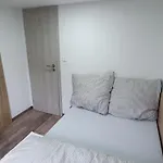 بيت للعطل Liptov Mobile House Liptovský Mikuláš